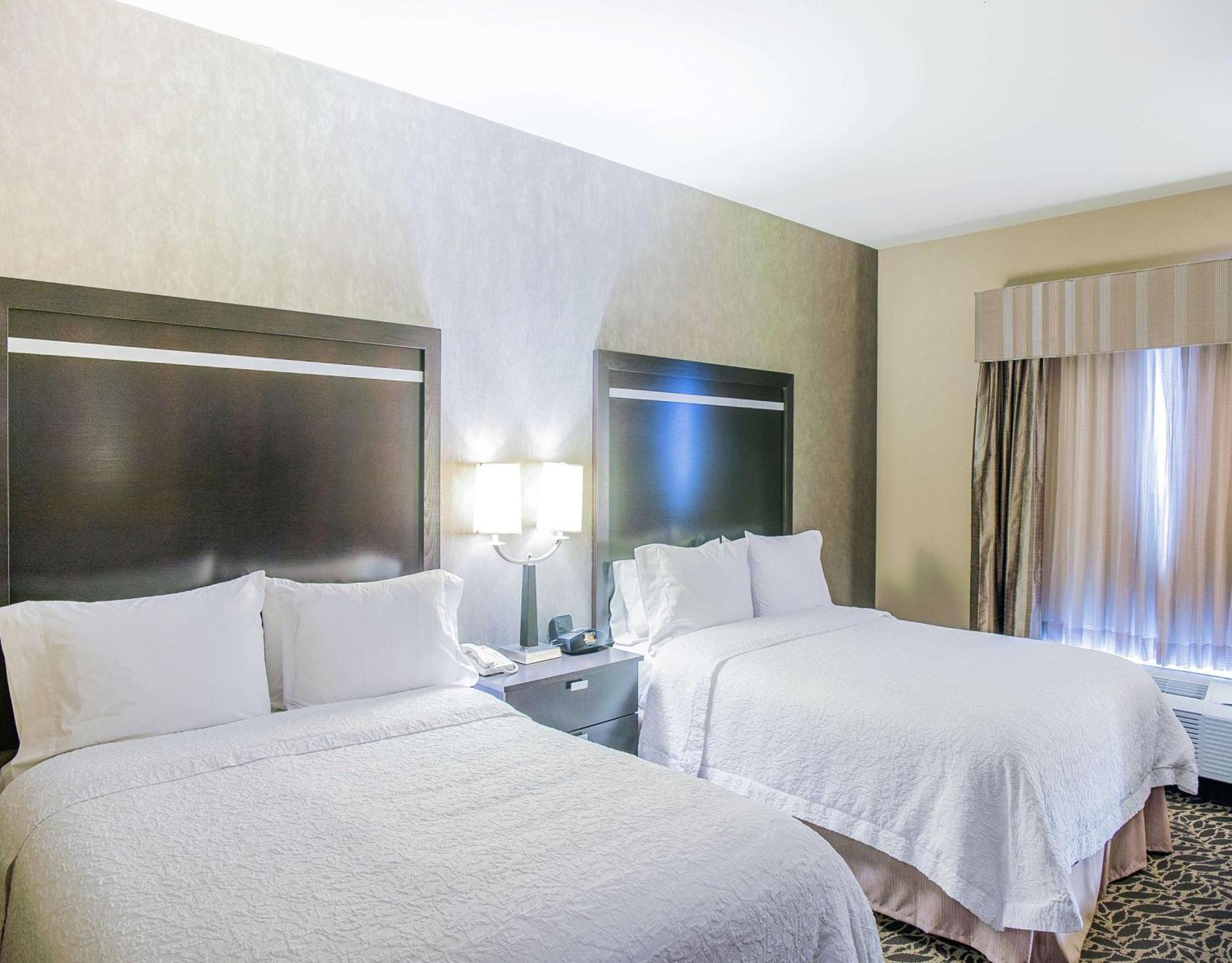 Hampton Inn & Suites Бей Сити Екстериор снимка