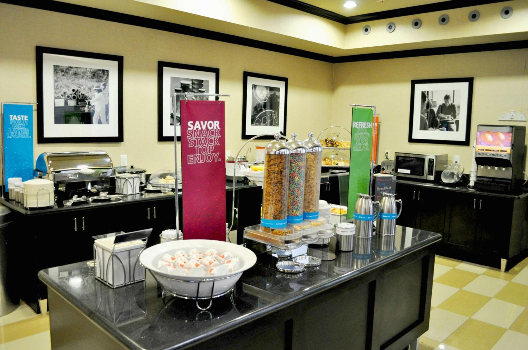 Hampton Inn & Suites Бей Сити Екстериор снимка