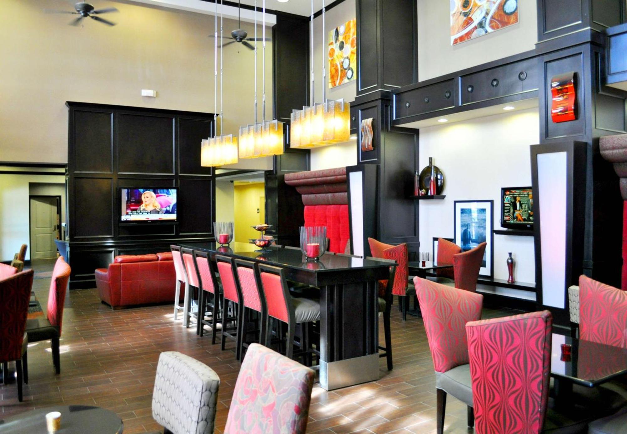 Hampton Inn & Suites Бей Сити Екстериор снимка